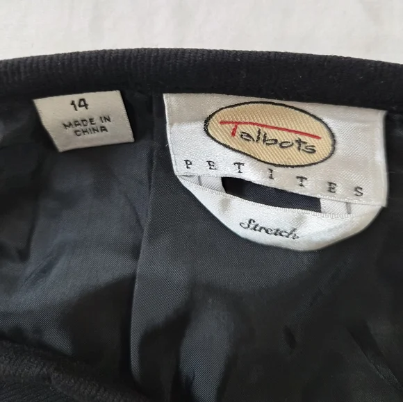​Talbots 14P Black Stretch Wool Blend Skirt - Classic Office Essential - Picture 3 of 8
